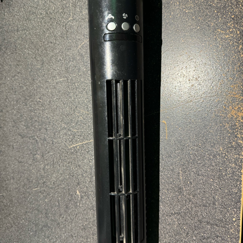 Brookstone 35” portable AC